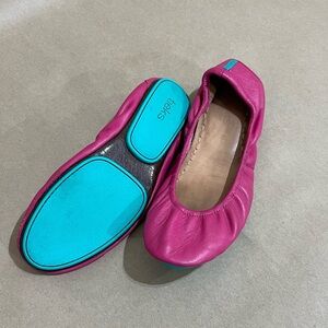 Tieks Fuchsia Flats size 8